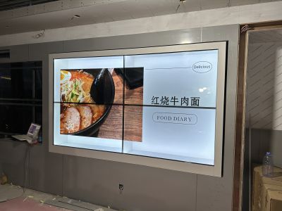 廣東河源某展廳55寸透明拼接顯示屏